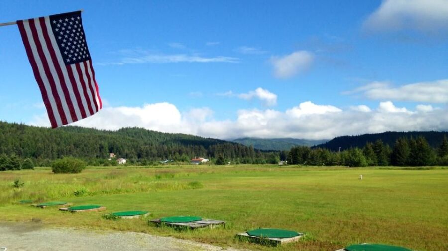 Mendenhall GC: Driving range