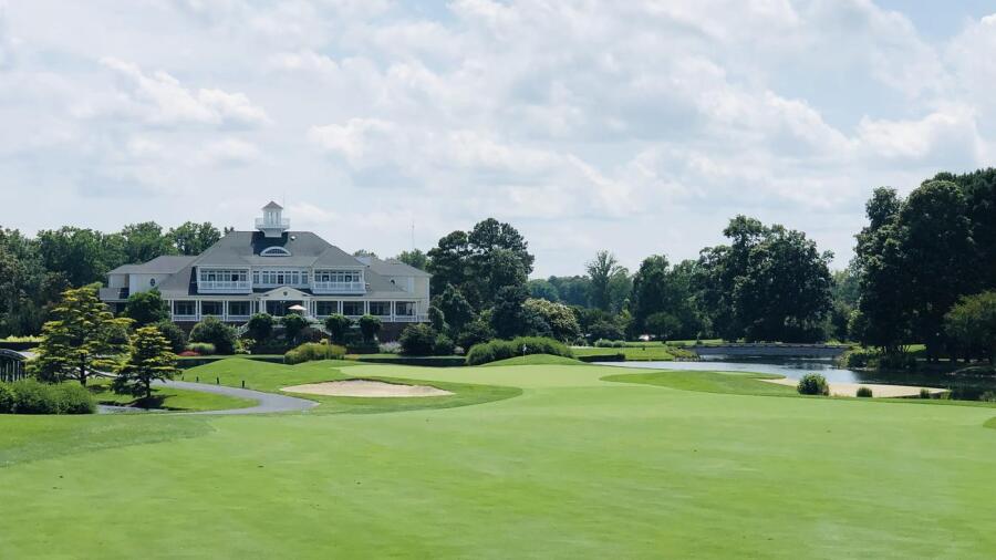 Baywood Greens - clubhouse
