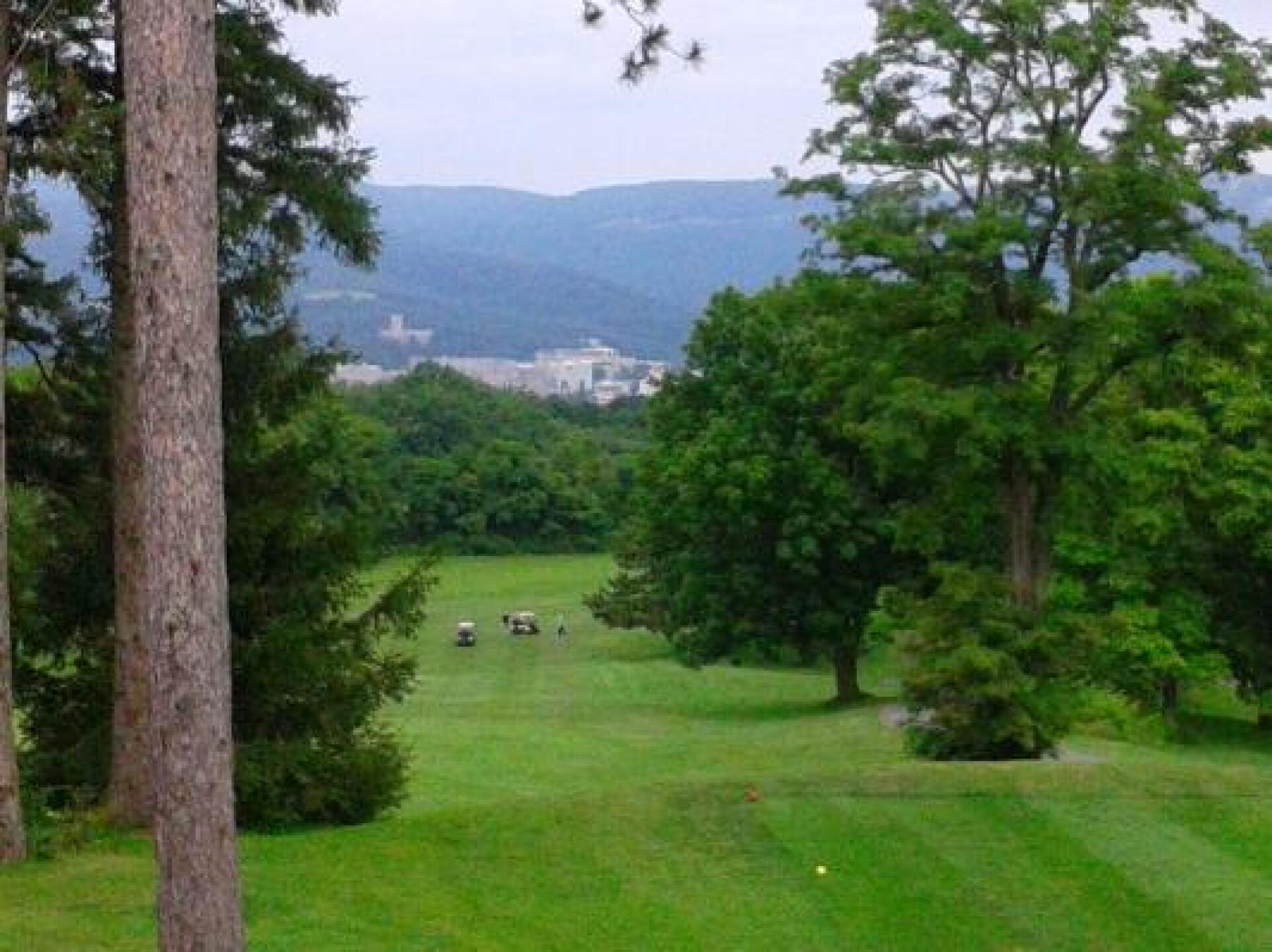 west point military academy off 1st tee. (Photo submitted by brownie1414 on 07/04/2013)