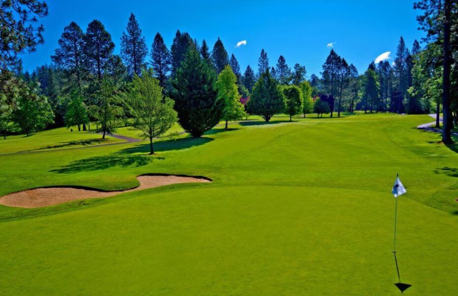 Grants Pass Golf Club in Grants Pass, Oregon, USA GolfPass