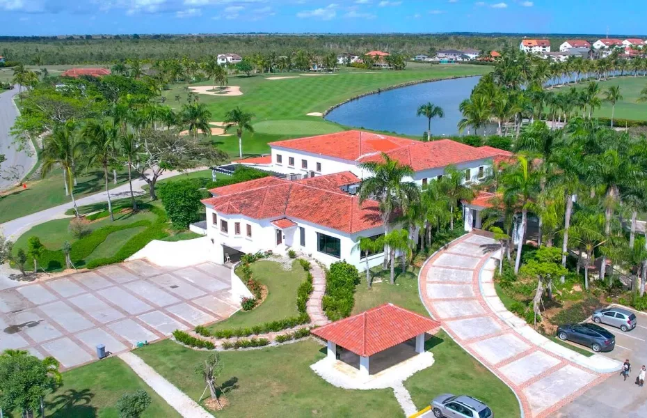 La Estancia GC: Clubhouse