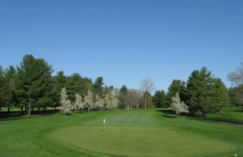 Elmcrest Country Club in East Longmeadow, Massachusetts, USA | GolfPass