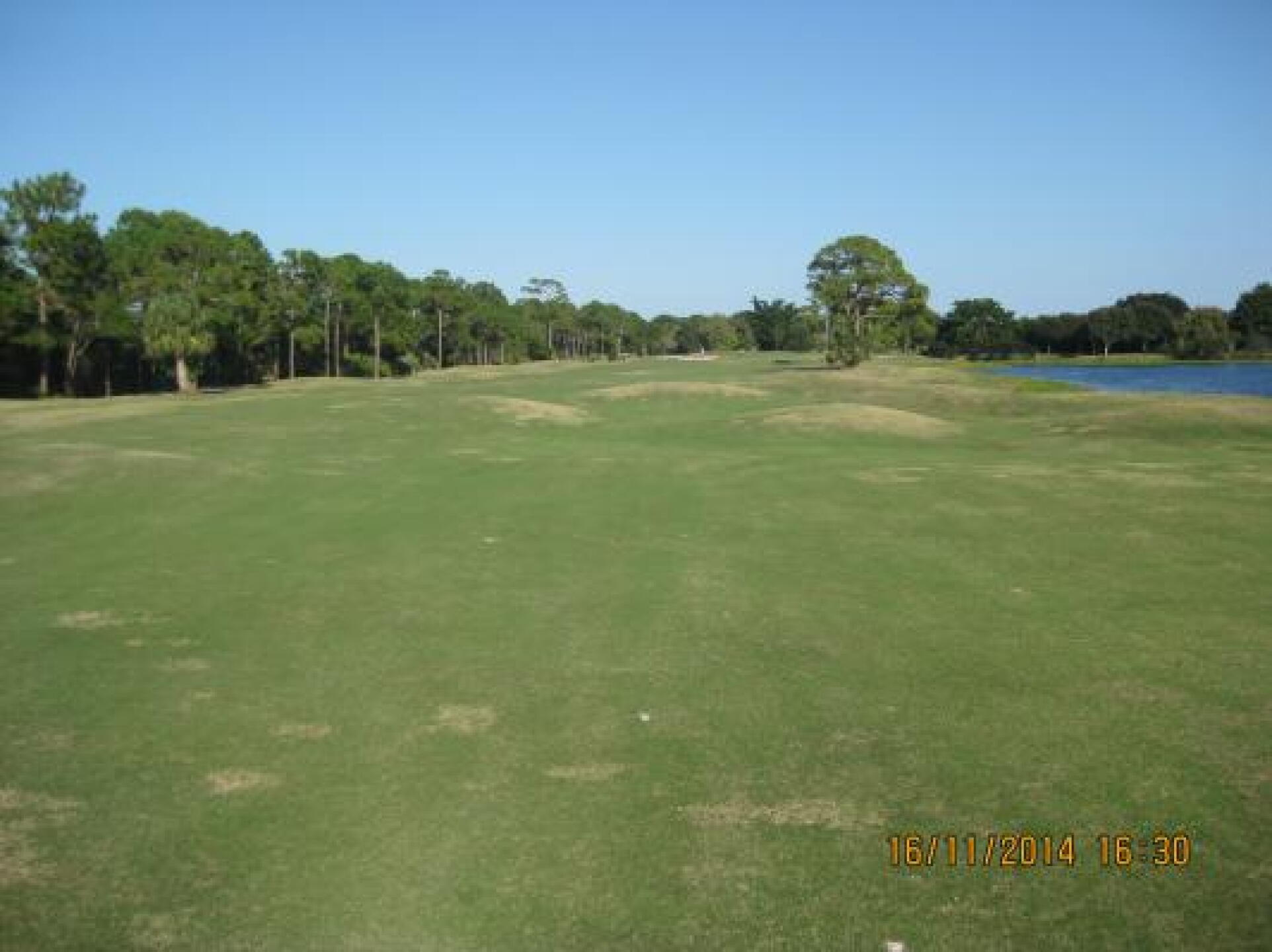 Mounds in Fairway on #18. (Photo submitted by Steve8905914 on 12/07/2014)