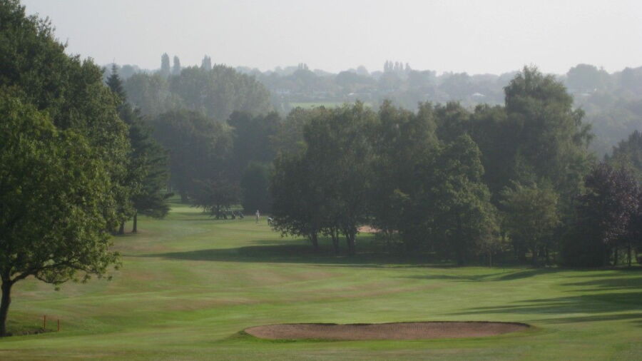 Walmley GC: 1st fairway