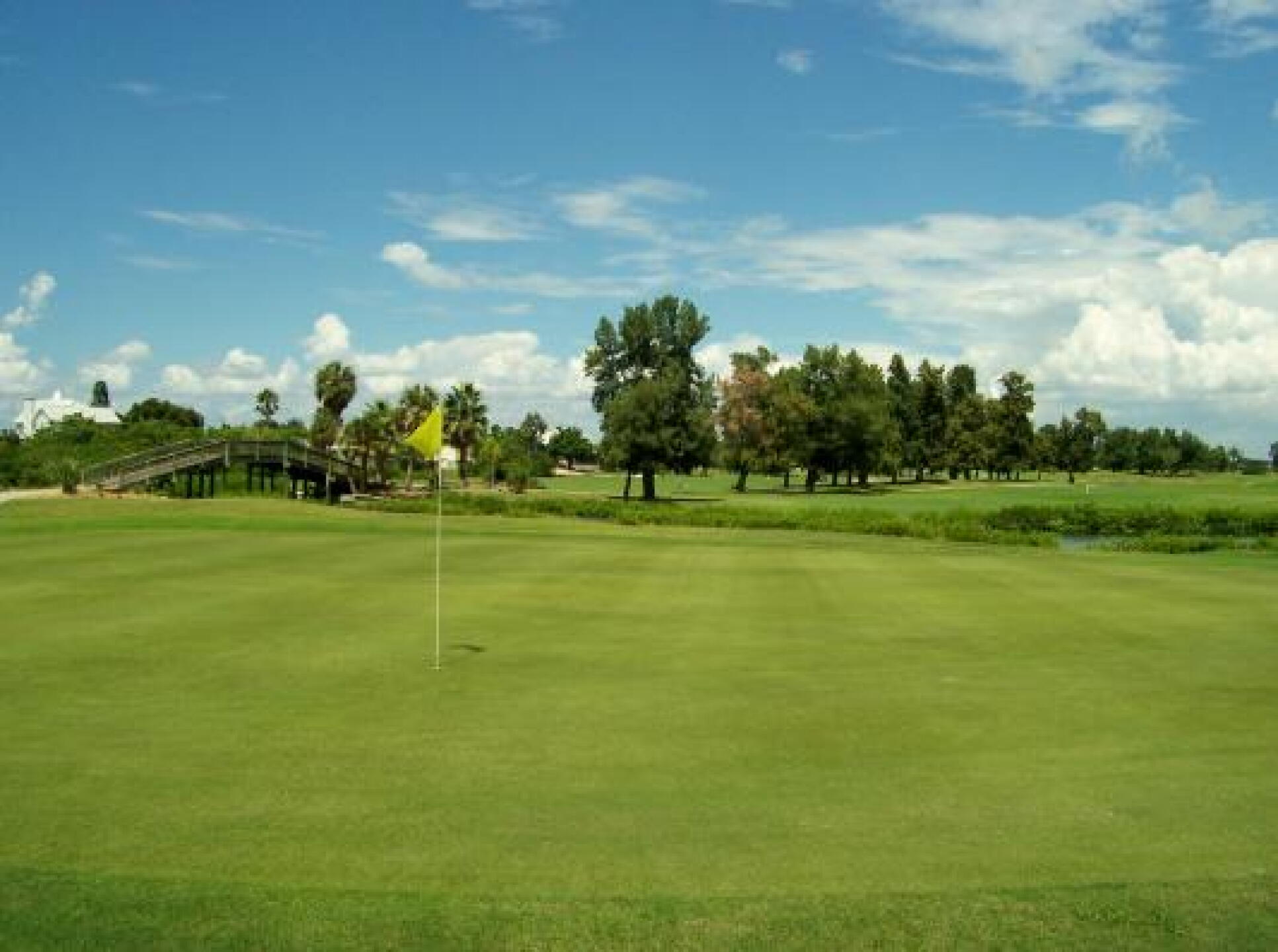 Hole #13 over Tampa Bay canal (Photo submitted by u000004678920 on 09/05/2013)