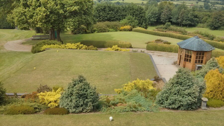 1st tee at Manor GC