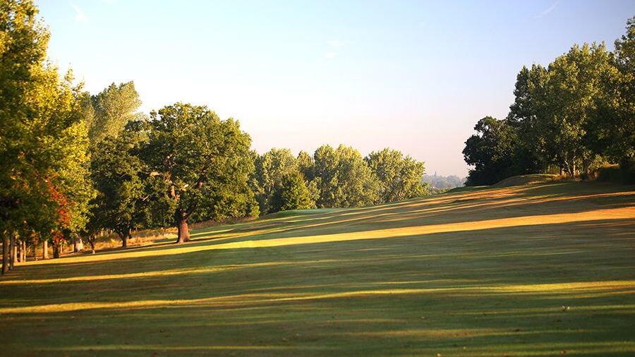 1st hole at Uxbridge Golf Club