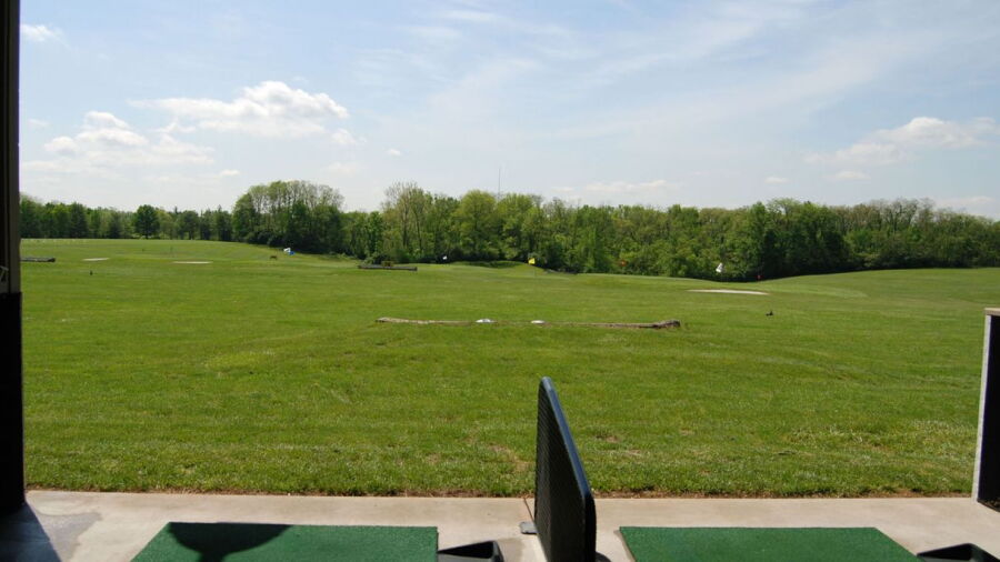 Meadow Links & Golf Academy: Driving range