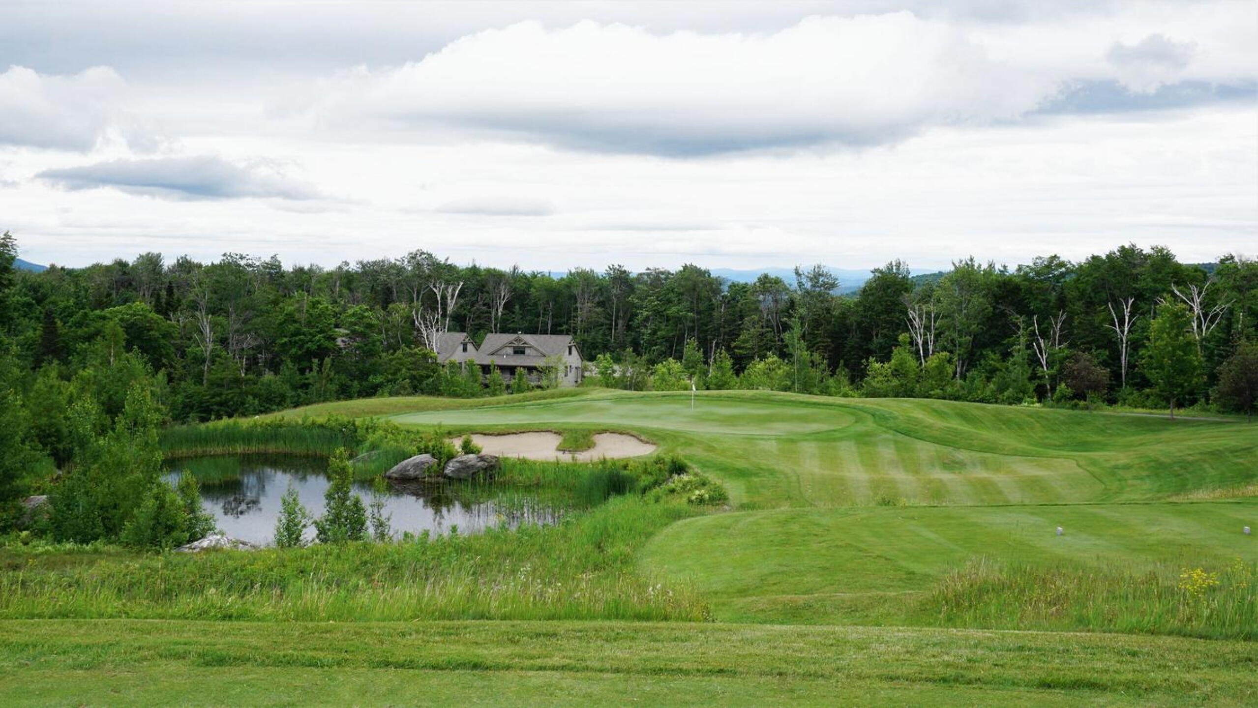 The 2nd. Par-3, 154. This is the #17 handicap hole, but it’s hardly ‘easy.’ (Photo submitted by AptlyLinked on 06/24/2021)
