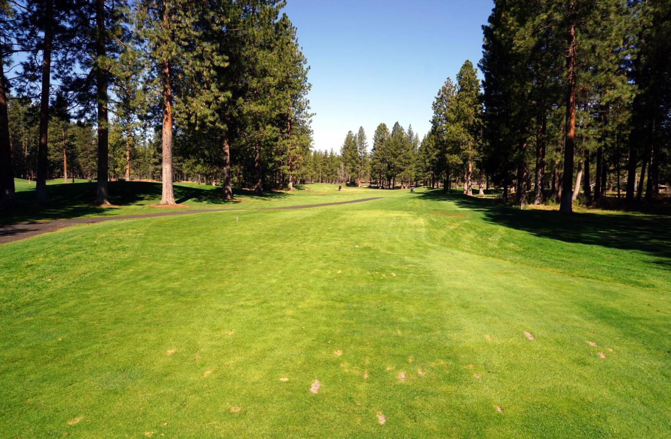 Widgi Creek GC, Hole 1, Par 4, 343 yds (Photo submitted by DYakimec on 05/04/2019)