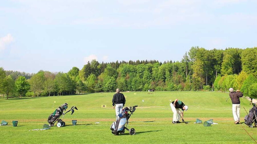 Bergkramerhof GC: driving range