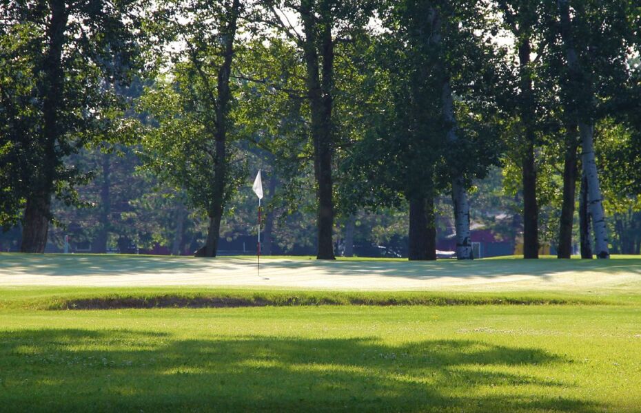 Oak Harbor Golf Course in Baudette, Minnesota, USA GolfPass