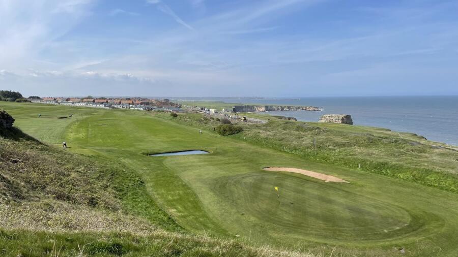 Whitburn Golf Club - coast