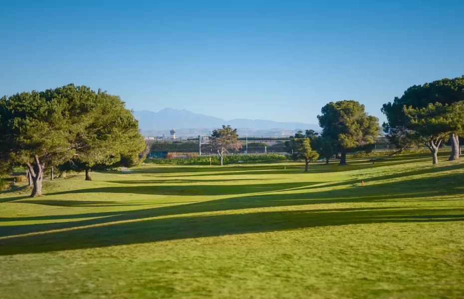 Newport Beach GC: #15