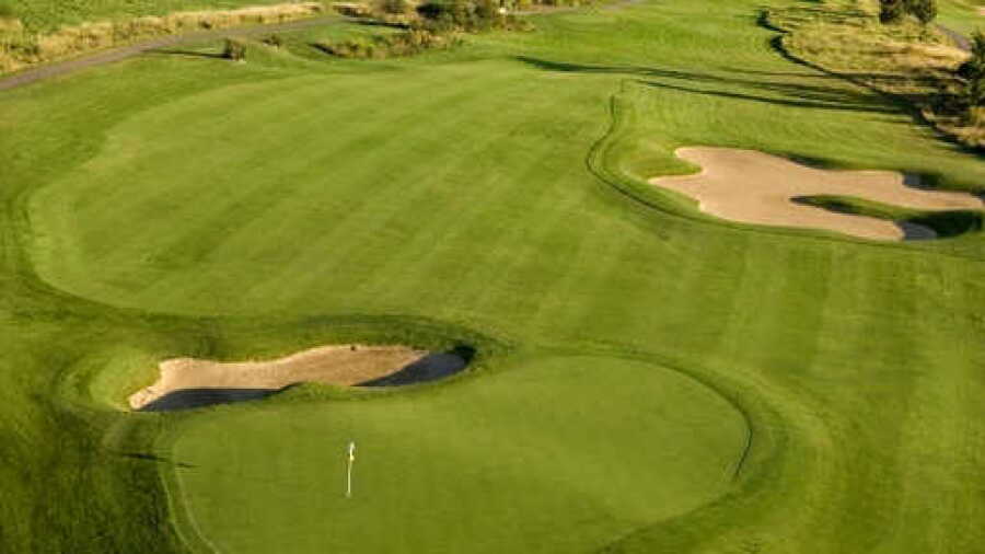 Vermont National GC: Hole 1