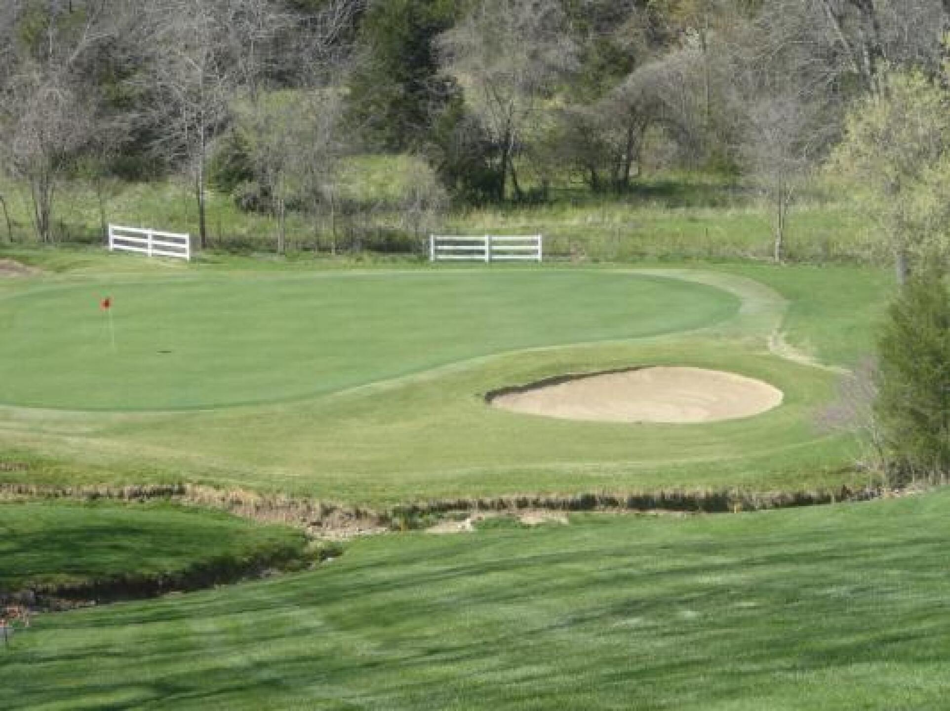 16th par 3 (Photo submitted by lb1golf on 05/04/2014)