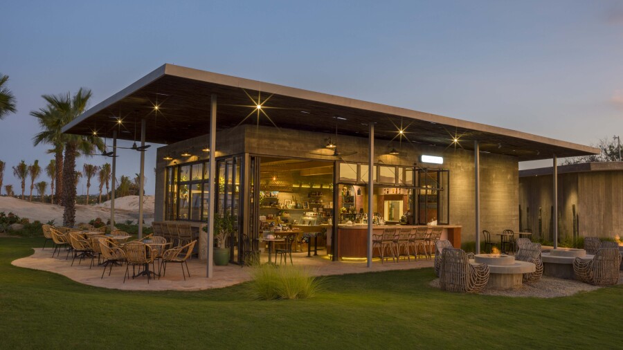 Costa Palmas - Bouchie's exterior