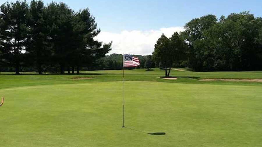 Van Schaick Island CC: #9