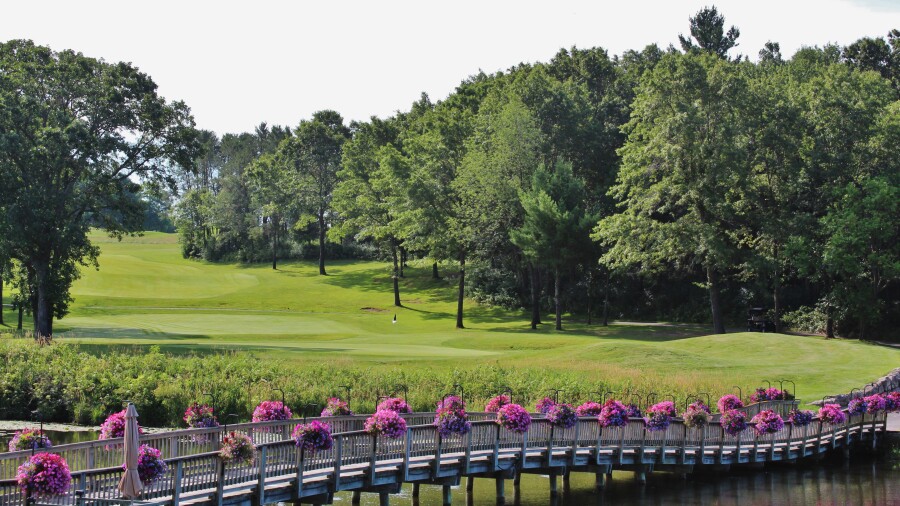 Trappers Turn - flower bridge 