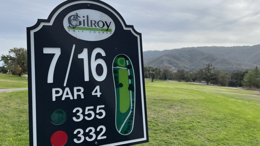 Gilroy Golf Course - sign 
