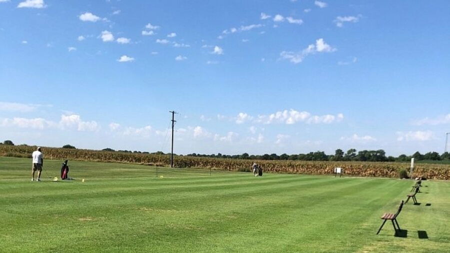 Bent Oak GC: Driving range
