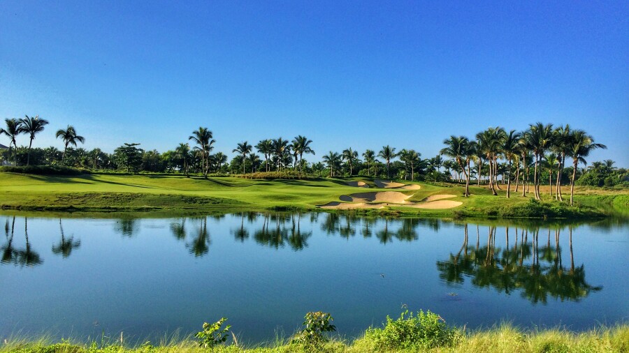 Corales Golf Course - pond