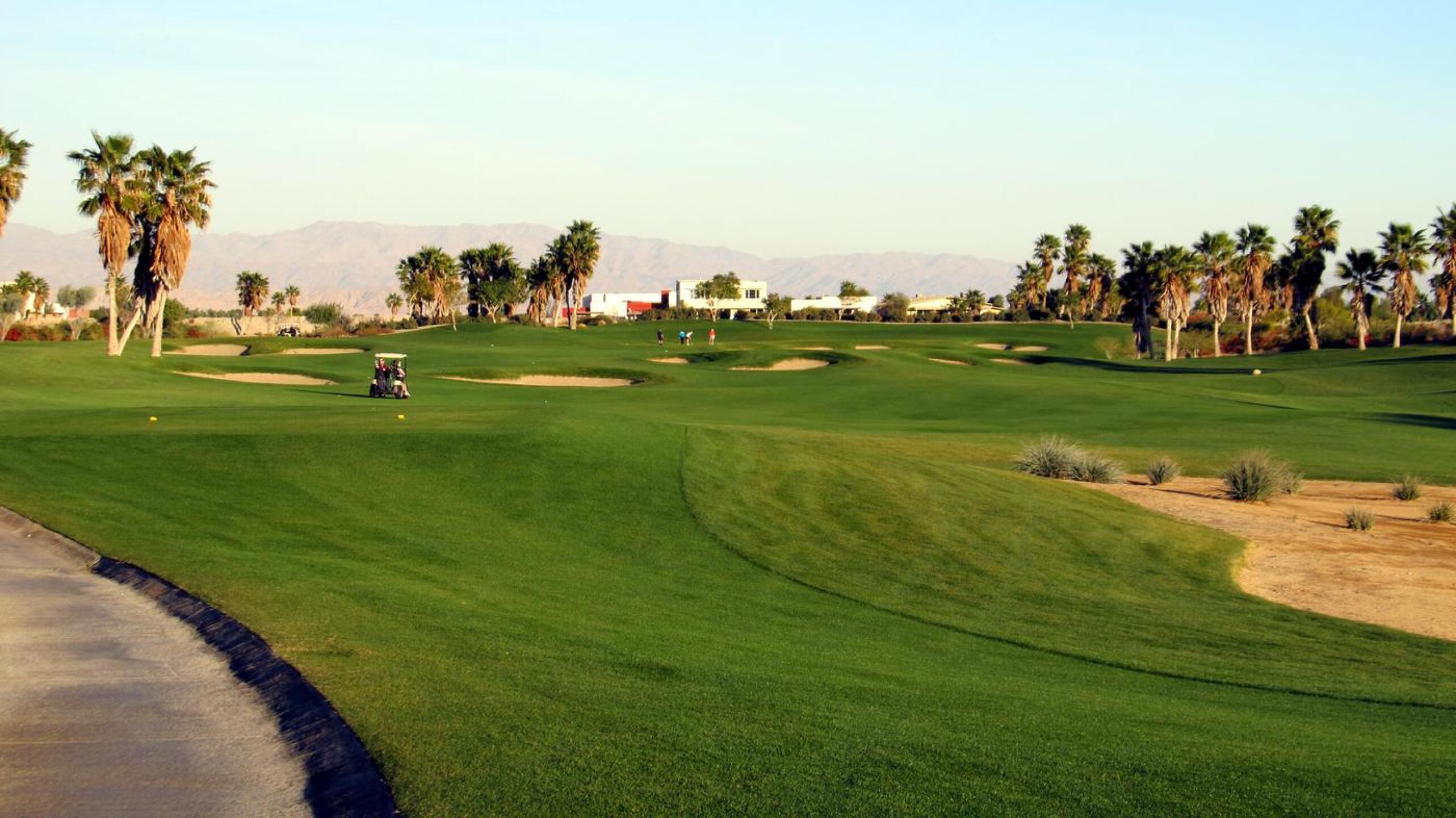 Escena GC, Hole 16, Par 4, 415 yds (Photo submitted by DYakimec on 08/02/2017)