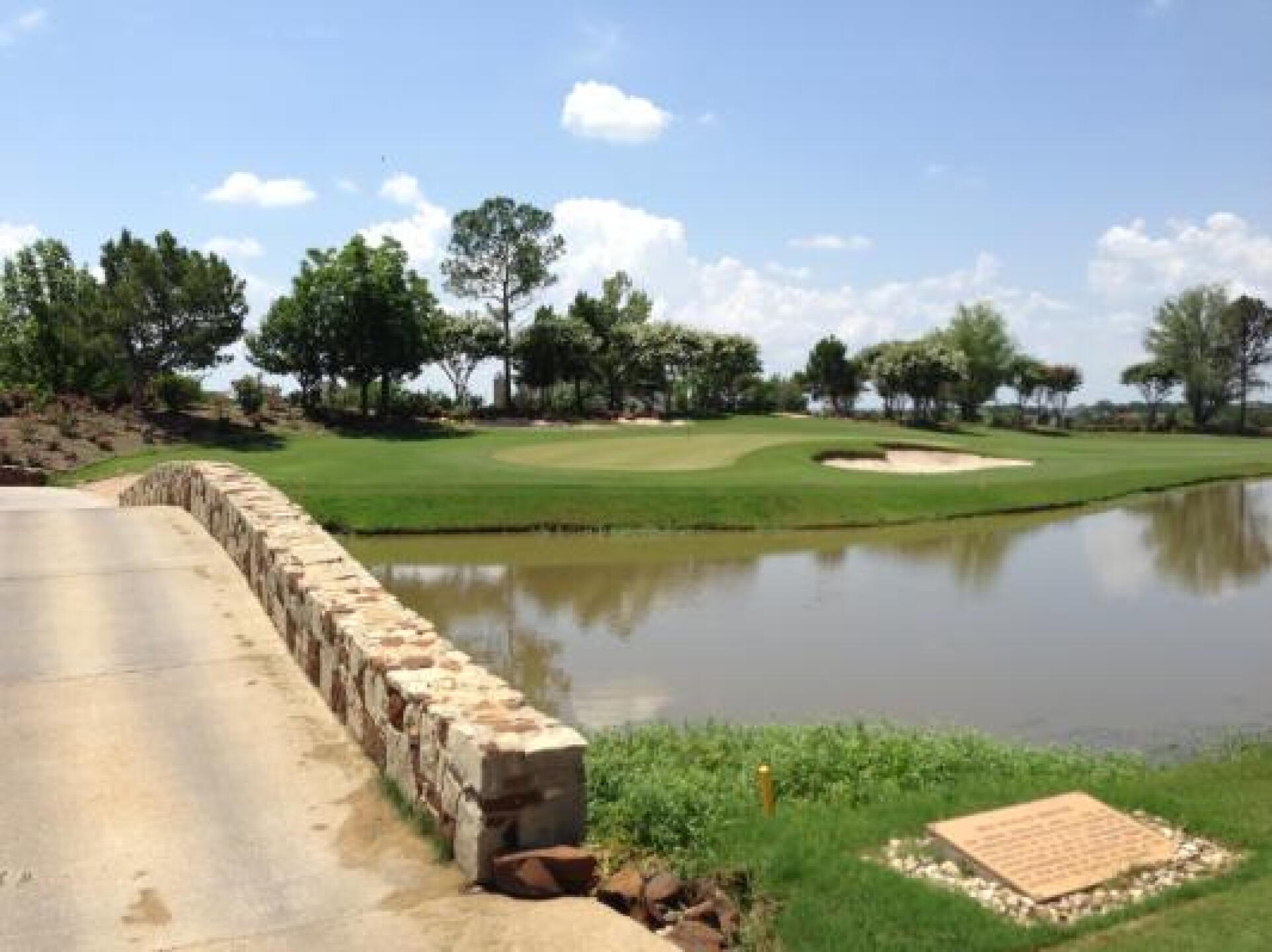 Par 3 (Photo submitted by u000007429920 on 06/17/2013)