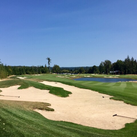 Bunkering on 18th at Salish Cliffs