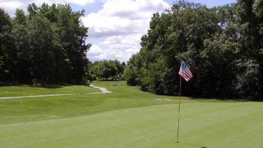 Pinetuck GC: #12
