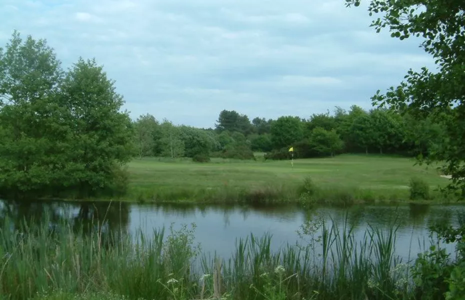 Moors Valley GC: #16