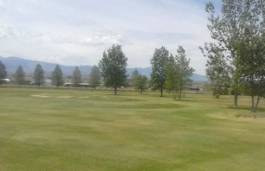 Arrowhead Meadows GC