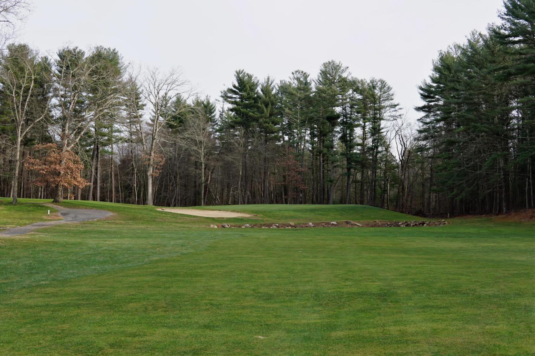 I can’t help but like the twelfth, a short par-4 that plays tough. (Photo submitted by AptlyLinked on 12/06/2022)