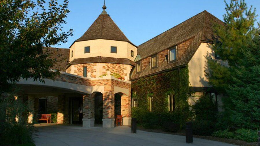 Cascade Hills CC: Clubhouse