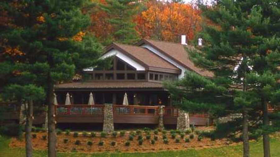 International GC: Clubhouse
