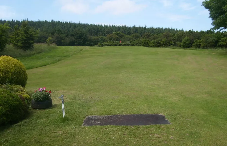 Glencullen Pitch & Putt: #1