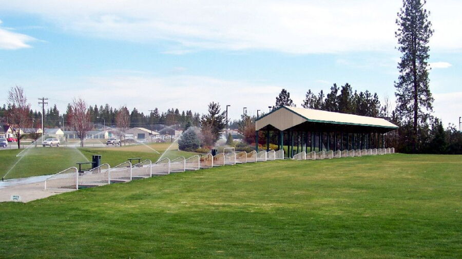 Pine Acres Par 3 GC: Driving range
