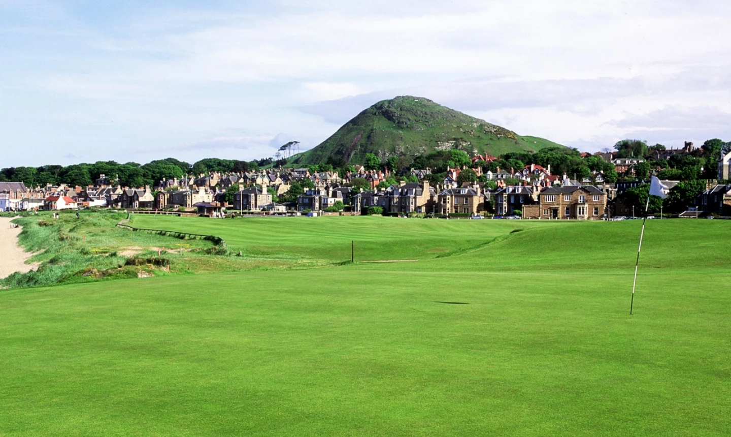 North Berwick Golf Club - North Berwick Law