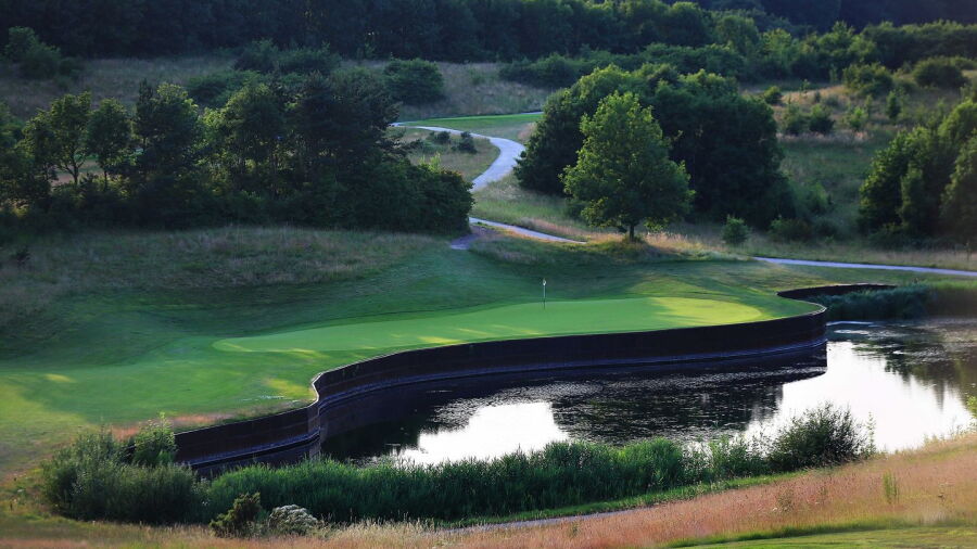London GC - International: #12