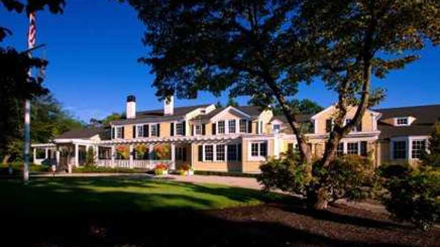 Agawam Hunt: Clubhouse