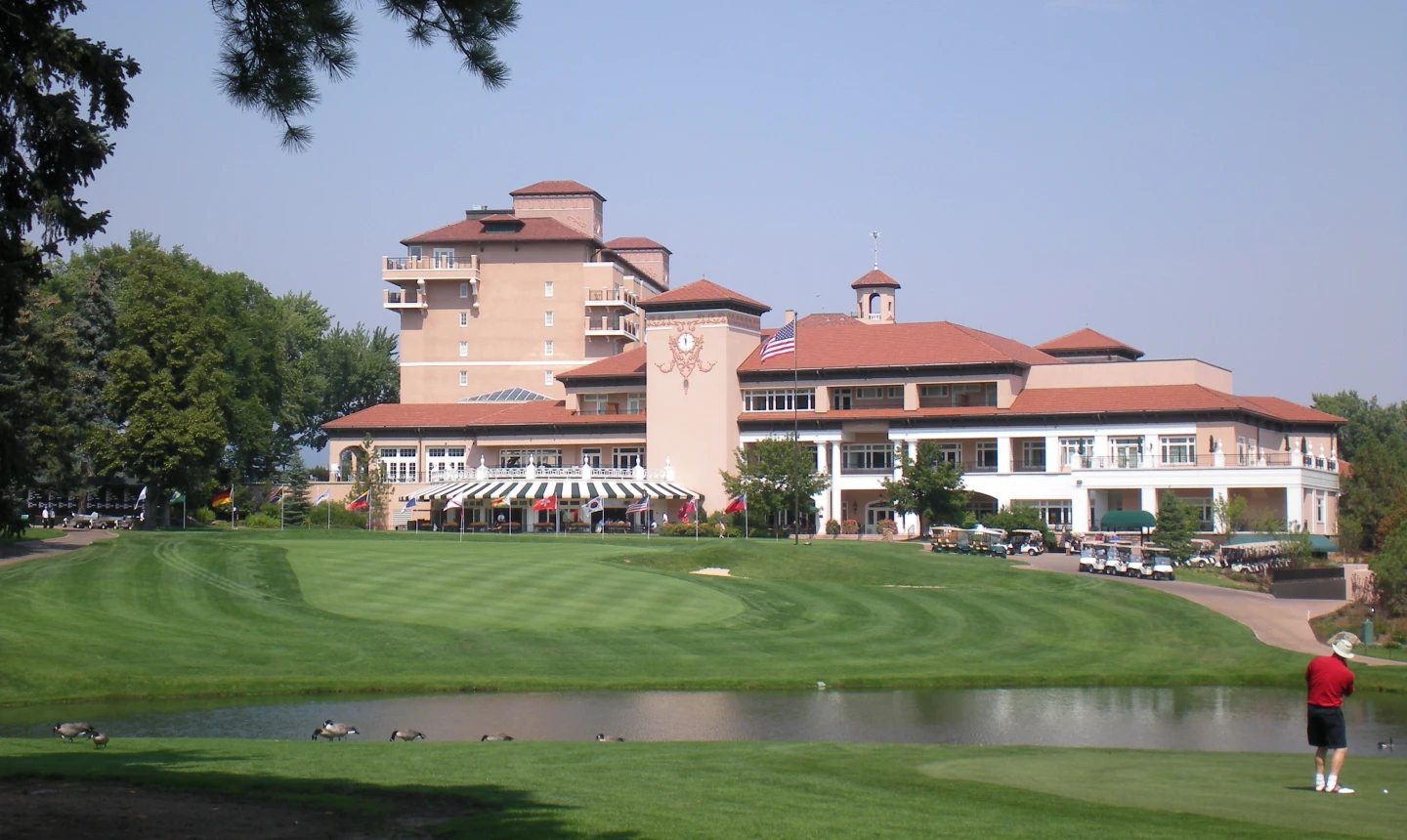 Broadmoor East golf course - hole 18