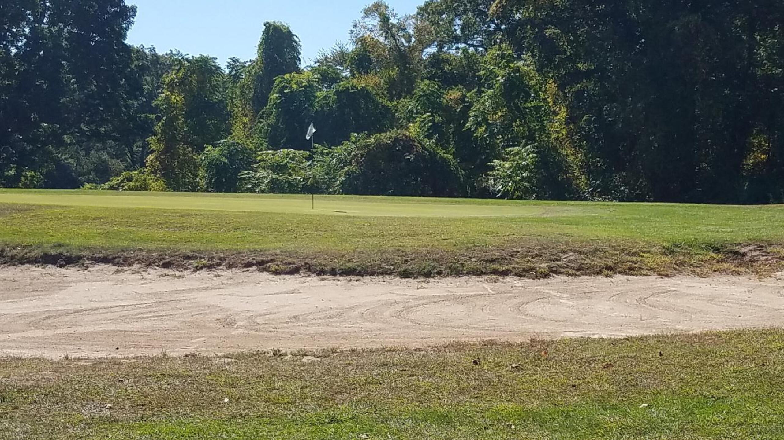 Part of u-shaped bunker preceding 10. (Photo submitted by AptlyLinked on 09/29/2019)