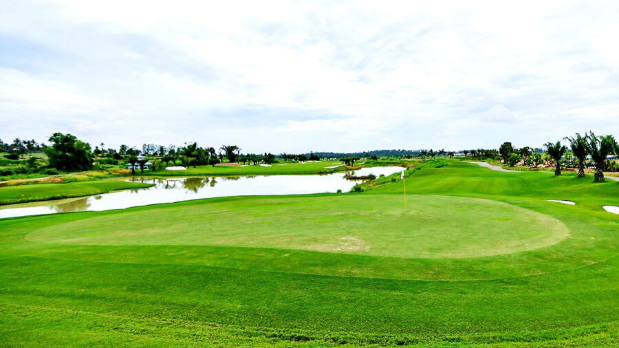 Parichat International Golf Links