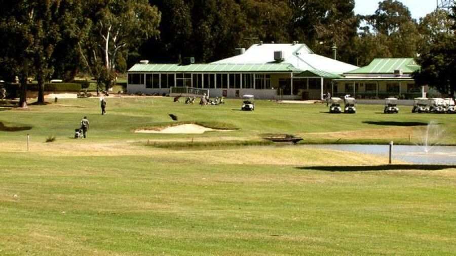 Hill View GC: Clubhouse