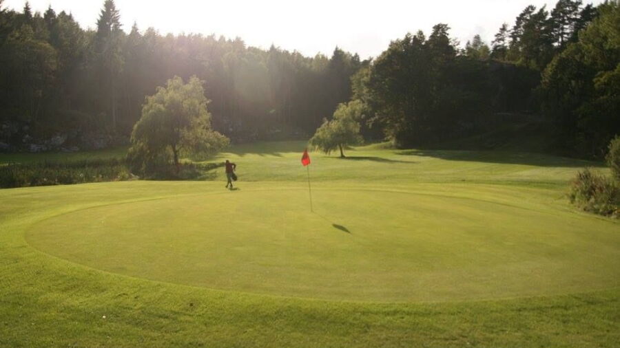 Gumoy Golf: #4