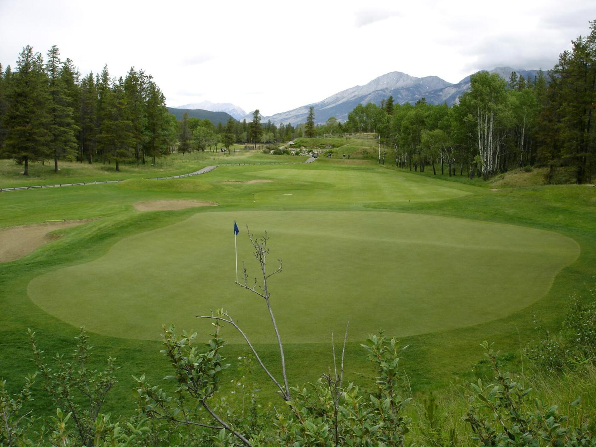 Jasper Park Lodge Golf Club, Hole 4, Par 3, 220 yds, Cavell (Photo submitted by DYakimec on 07/16/2017)