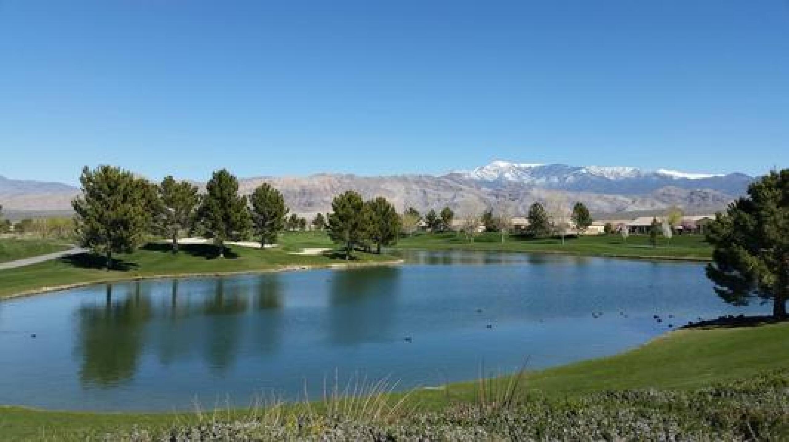 Mountain Falls 3 (Photo submitted by flynglfr on 03/11/2015)