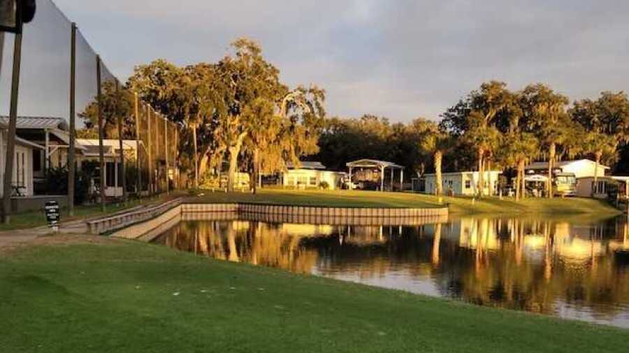 Willow Lakes Golf Club