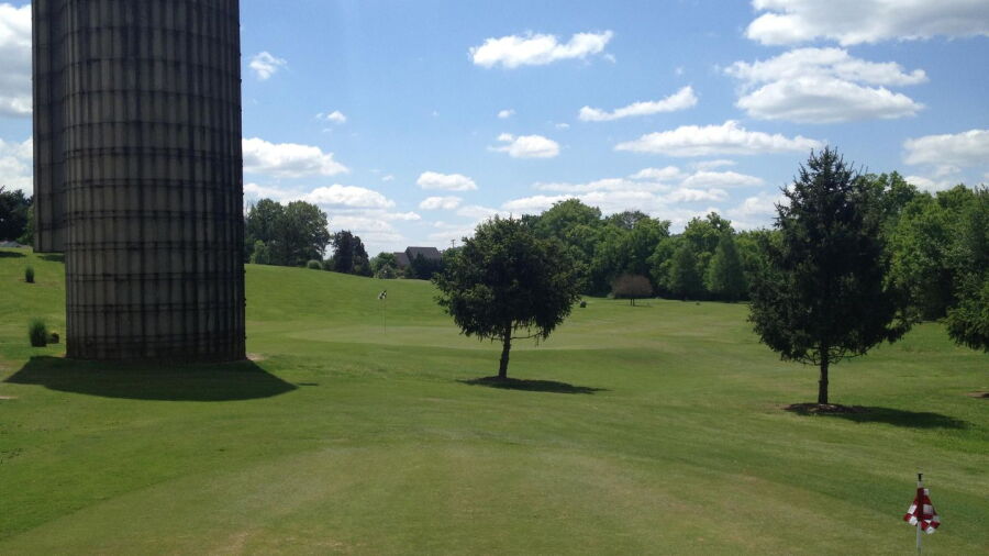 Beverly Park Par-3 GCL Practice area