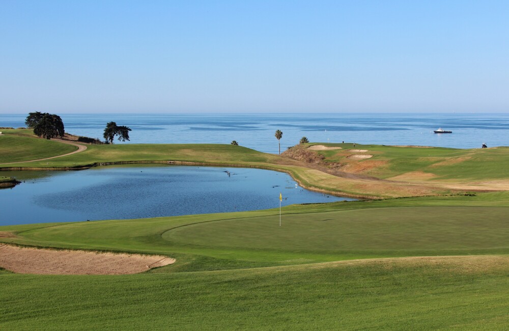 Sandpiper Golf Club - clubhouse view 